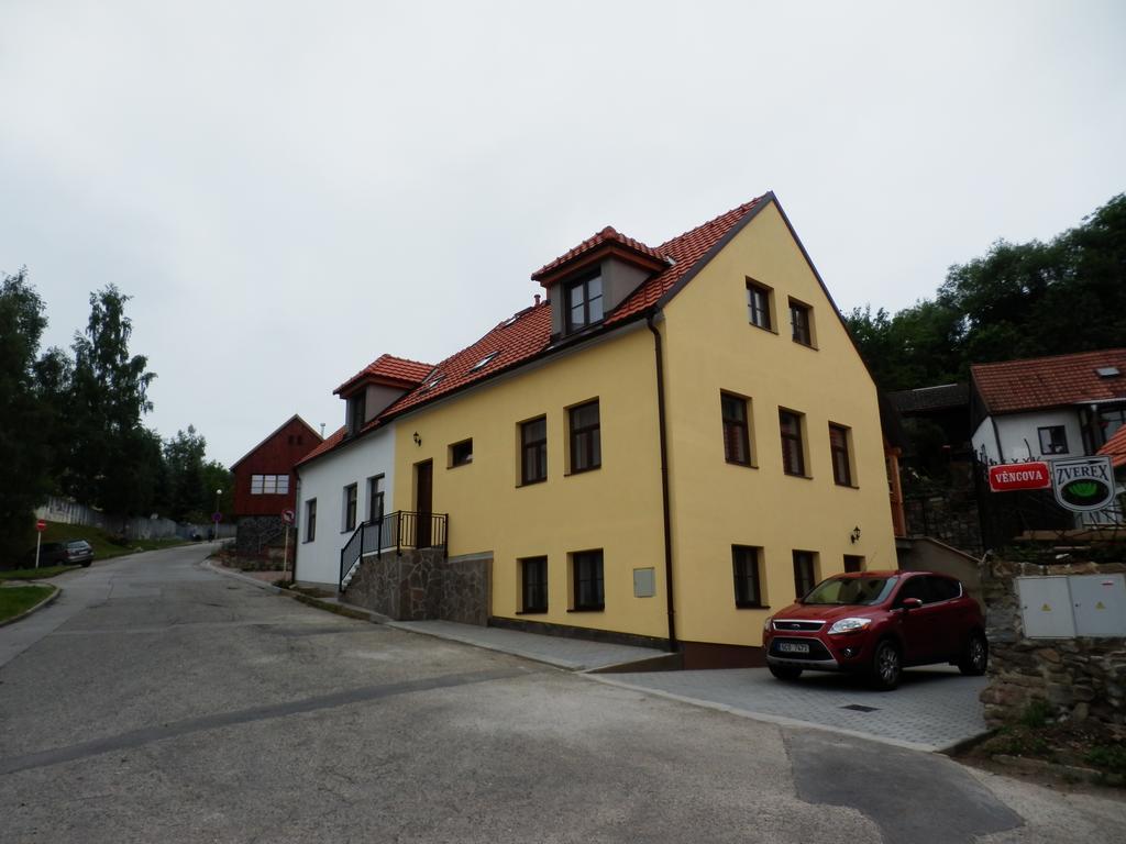 Český Krumlov Dueta Apartment מראה חיצוני תמונה