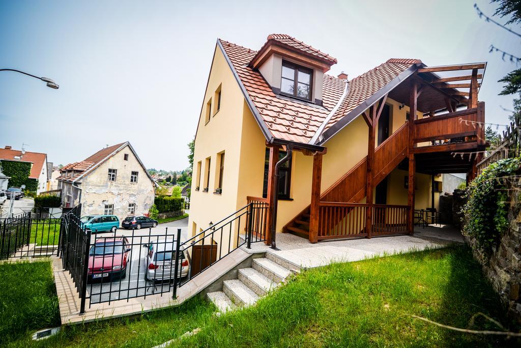 Český Krumlov Dueta Apartment מראה חיצוני תמונה